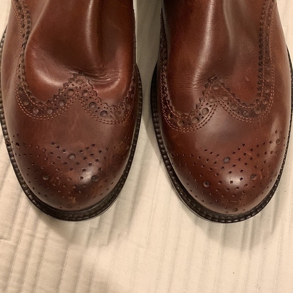 Kenneth Cole Men's chelsea boot with brogue details in brown leather Italy - Picture 7 of 16